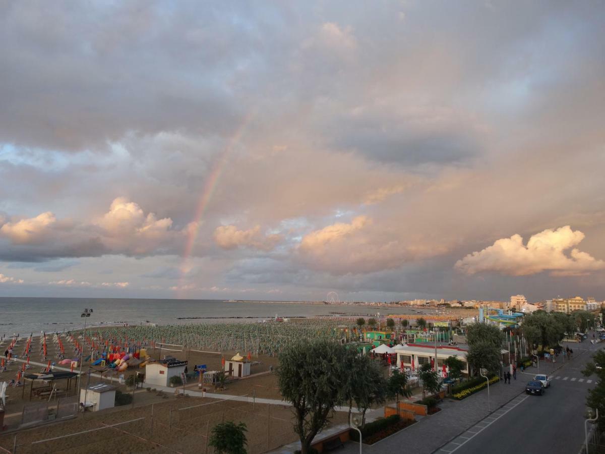 Hotel Cliff Rimini Luaran gambar