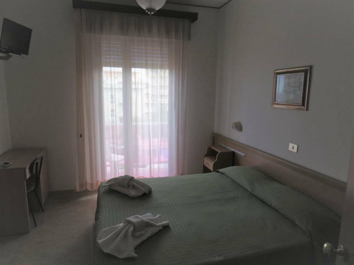 Hotel Cliff Rimini Luaran gambar